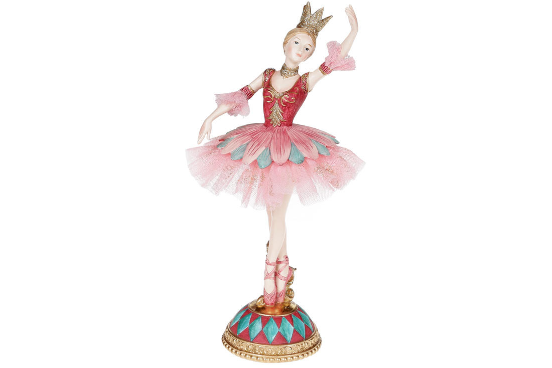 Ballerina  in Baroque style figurine